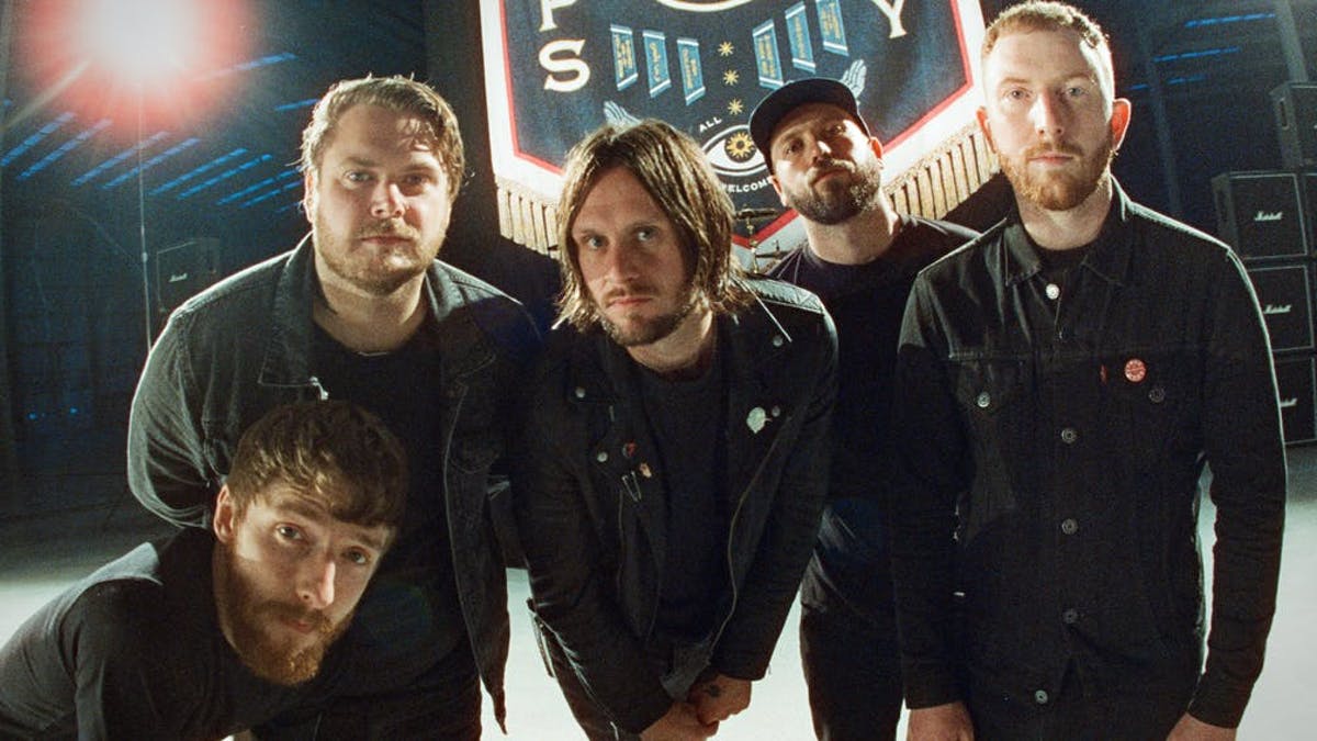 WHILE SHE SLEEPS ANNOUNCE UK TOUR FOR MAY 2021