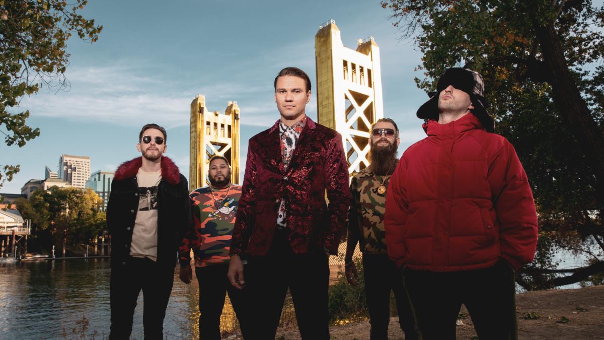 DANCE GAVIN DANCE ANNOUNCE SPECIAL LIVESTREAM SHOW