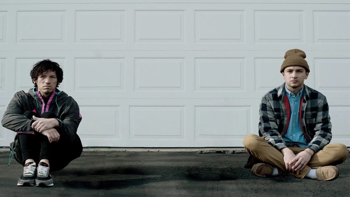 TWENTY ONE PILOTS RELEASE NEW CHRISTMAS SINGLE ‘CHRISTMAS SAVES THE YEAR’